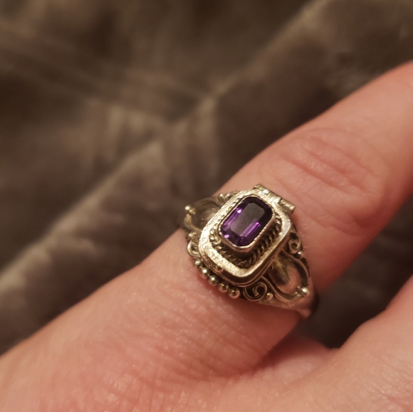 Amethyst Poison Box Ring - Picture 13 of 13